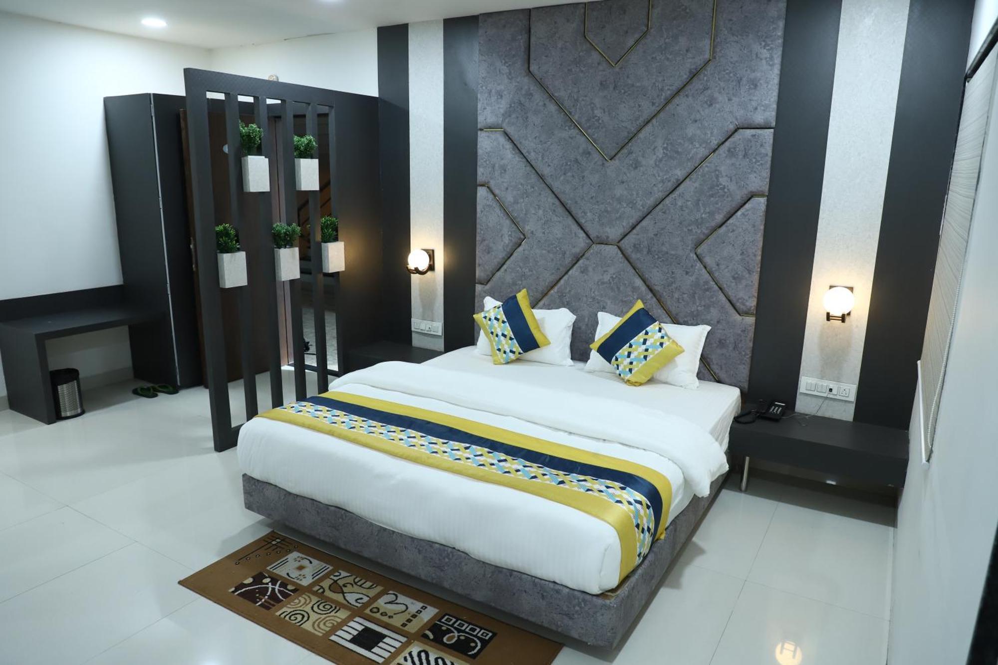 Hotel Singhnature Khandwa Екстериор снимка