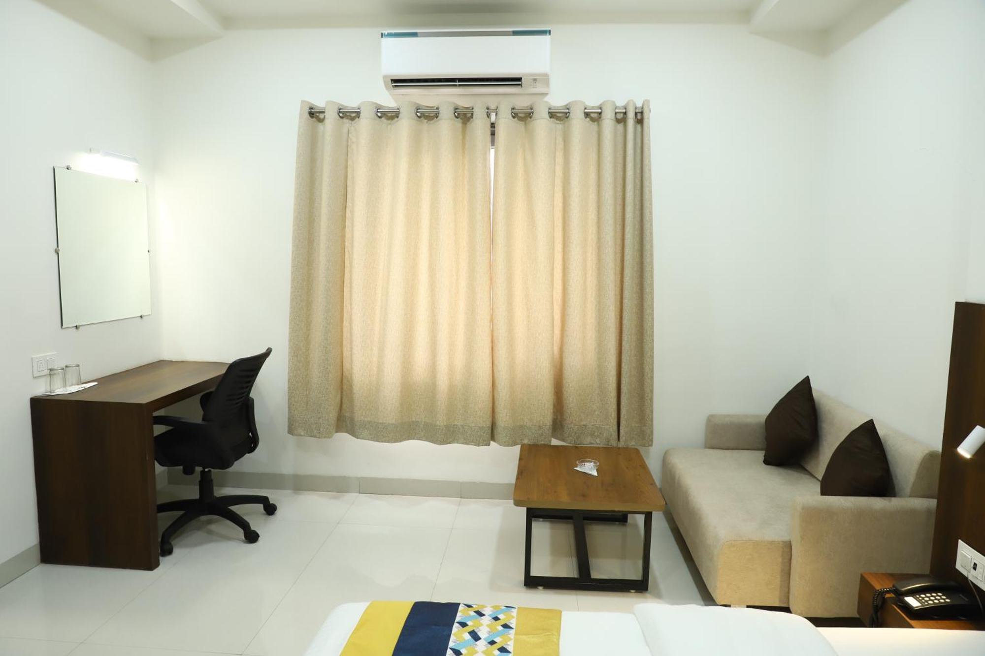 Hotel Singhnature Khandwa Екстериор снимка
